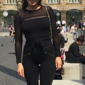 Zara Elegant Black Long Sleeve Tie-Front Top